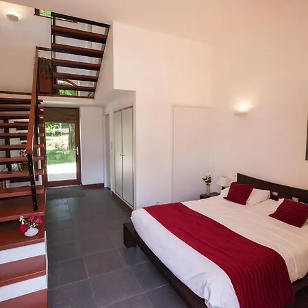 Chateau De Bellefontaine - Teritoria Отель