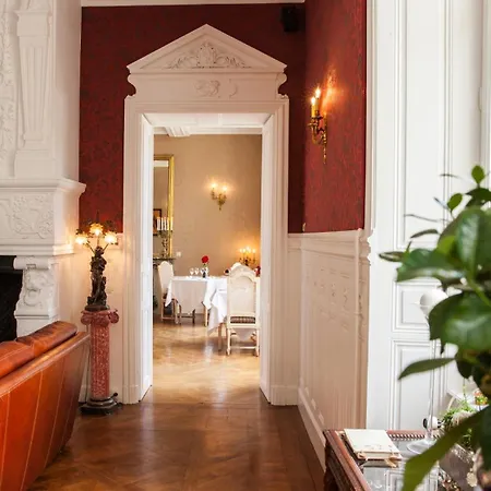 Chateau De Bellefontaine - Teritoria 4*