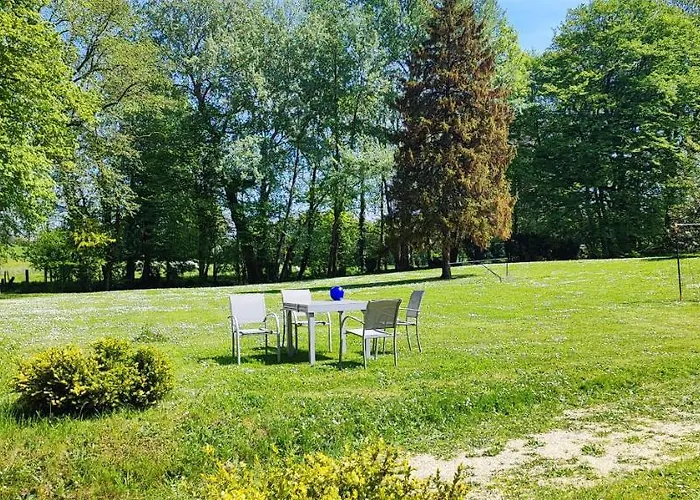 Château De Bellefontaine - Teritoria 4*