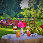 Hotel Chateau De Bellefontaine - Teritoria 4*