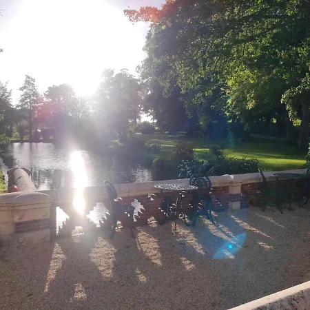 Chateau De Bellefontaine - Teritoria 4* באיו