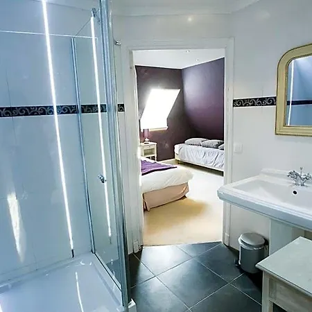 Chateau De Bellefontaine - Teritoria 4*