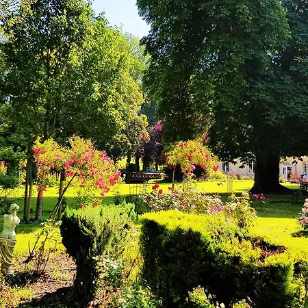 Chateau De Bellefontaine - Teritoria 4*